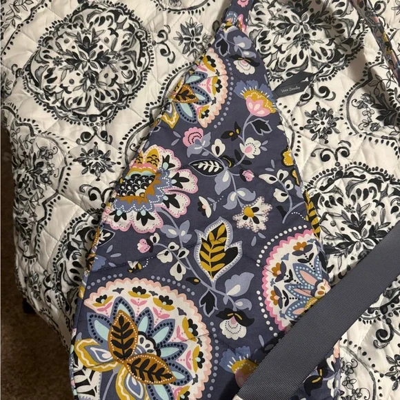 Vera Bradley Gray and Yellow Backpack with Floral Design - Picture 4 of 4